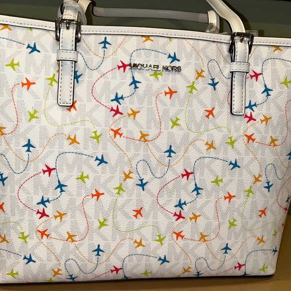 Michael Kors Jetset Airplane Carryall Tote - Picture 1 of 2